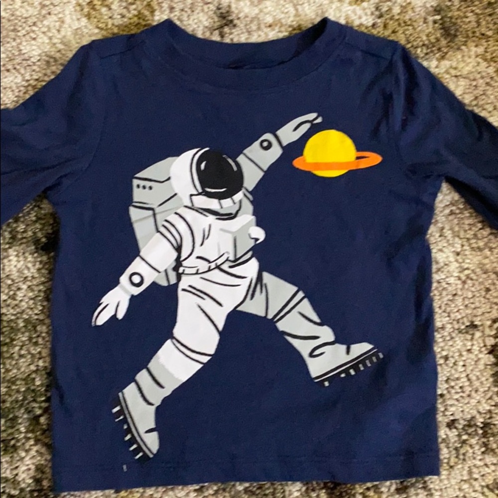 Old navy boys shirt .